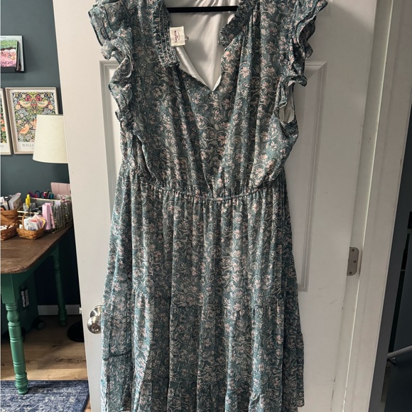 Floral Green Dress - Picture 2 of 4